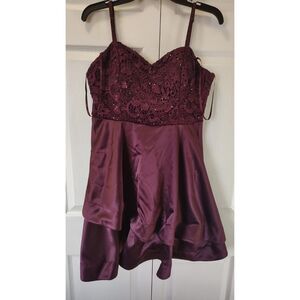 My Michelle Formal Burgundy Sequin Formal Short Dress  Size 15